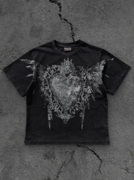 Pholoh Crowned Heart Graphic Tee